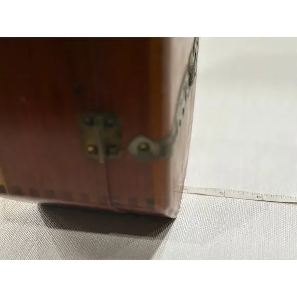 Vintage McGraw Box Company jewelry box, treasure chest w/ mirror blue lining - Picture 3 of 7